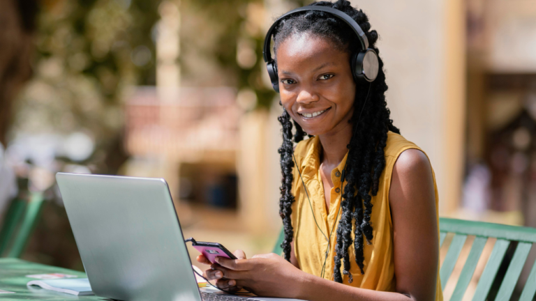 Grupo +Unidos e Governo Americano abrem inscrições para curso de inglês online e gratuito para jovens negros e indígenas Grupo +Unidos e Governo Americano abrem inscrições para curso de inglês online e gratuito para jovens negros e indígenas