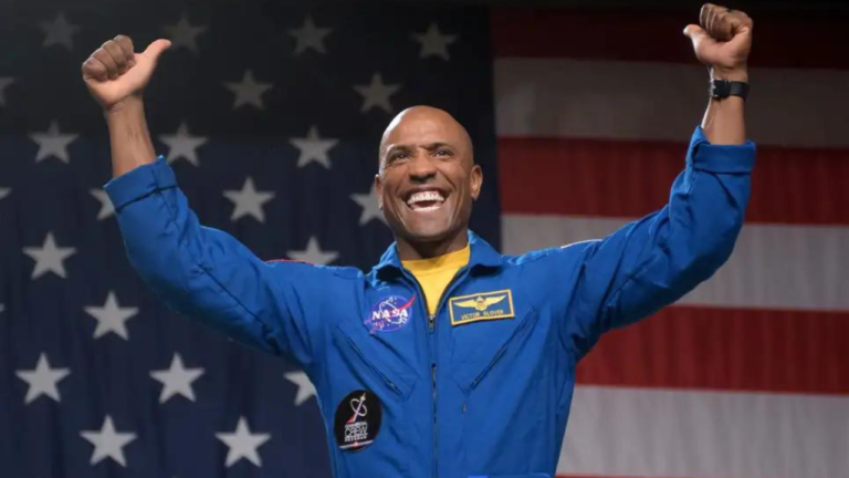 Saiba quem é Victor Glover, astronauta negro que pisará na lua em 2024 Saiba quem é Victor Glover, astronauta negro que pisará na lua em 2024