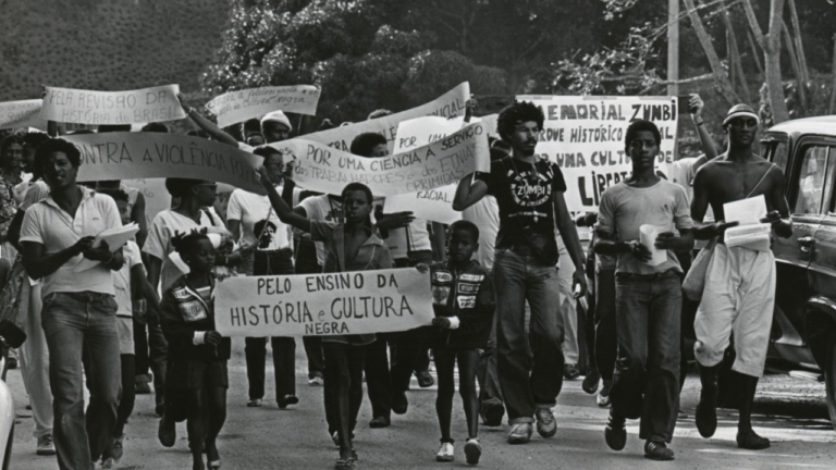 Educação é poder: racismo e antirracismo um conflito necessário para a transformação social Educação é poder: racismo e antirracismo um conflito necessário para a transformação social