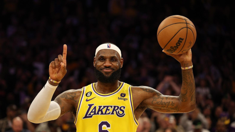 LeBron fecha ciclo nos Lakers e segue para nova fase na NBA LeBron fecha ciclo nos Lakers e segue para nova fase na NBA