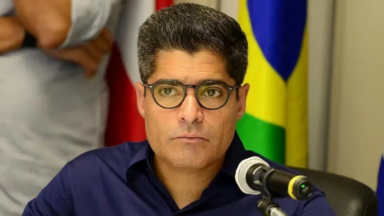 Ex-prefeito de Salvador, ACM Neto se autodeclara branco ao TSE após registro como pardo em 2022 Ex-prefeito de Salvador, ACM Neto se autodeclara branco ao TSE após registro como pardo em 2022