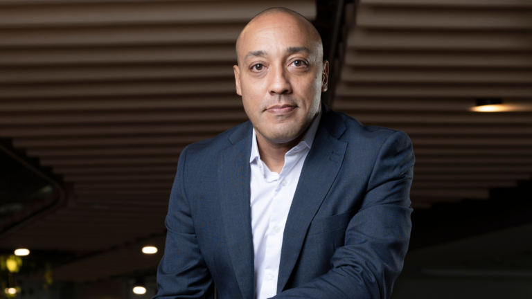 Denis Tassitano assume liderança da Swile Brasil 