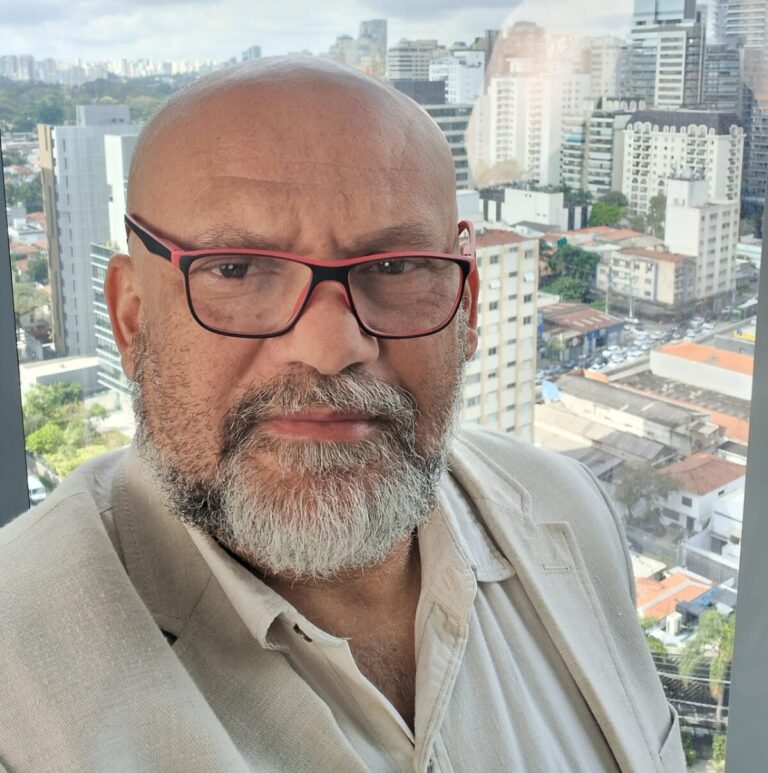 Roda de homens negros debate masculinidades com filósofo Sergio Barbosa em São Paulo Roda de homens negros debate masculinidades com filósofo Sergio Barbosa em São Paulo