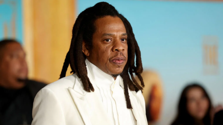 Mulher que acusou Jay-Z de estupro retira acusações Mulher que acusou Jay-Z de estupro retira acusações