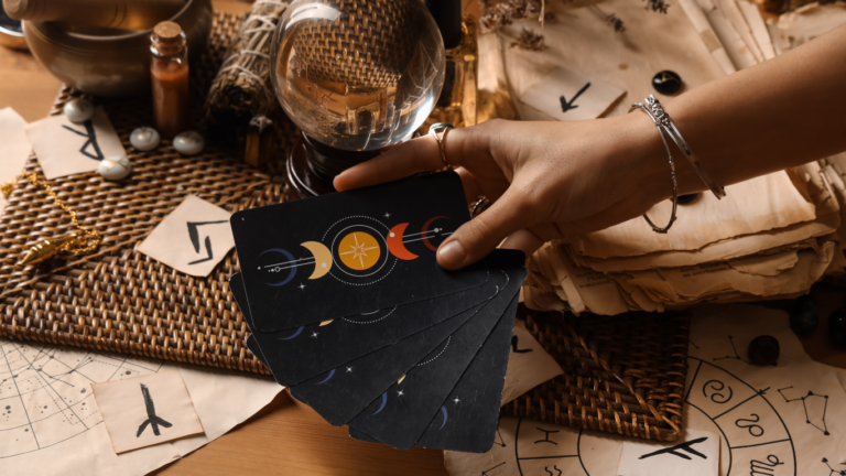 15 tarólogos e astrólogos negros para acompanhar